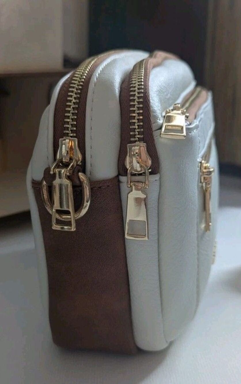 Telena Crossbody Bag - White - Picture 3 of 8